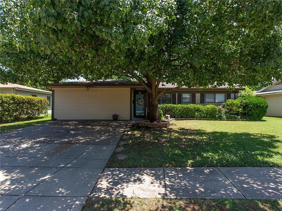 1st image of 848 Jerry Ln