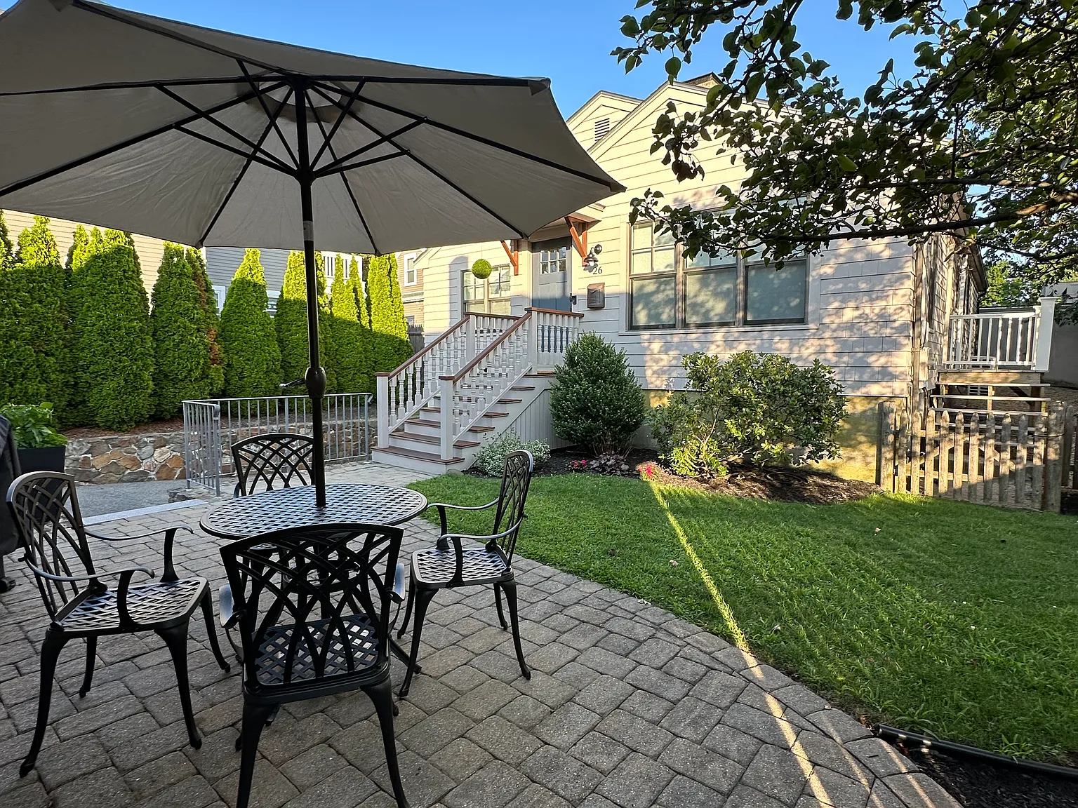 3 bed, 1600 sqft, $5,500 — Photo 2