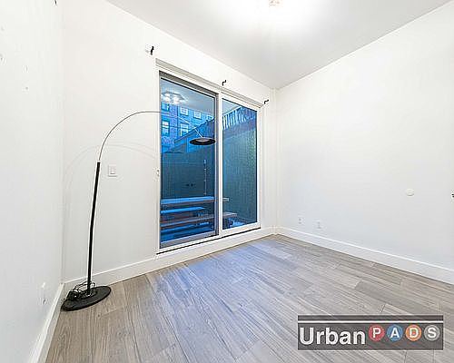 4th image of 1272 Pacific St #4B