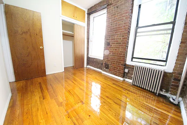 Rented by JR Properties, LTD | media 25