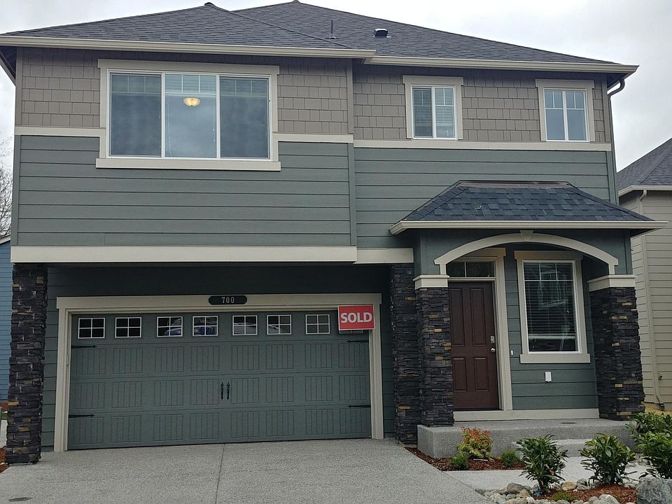 1st image of 700 101st Ave SE