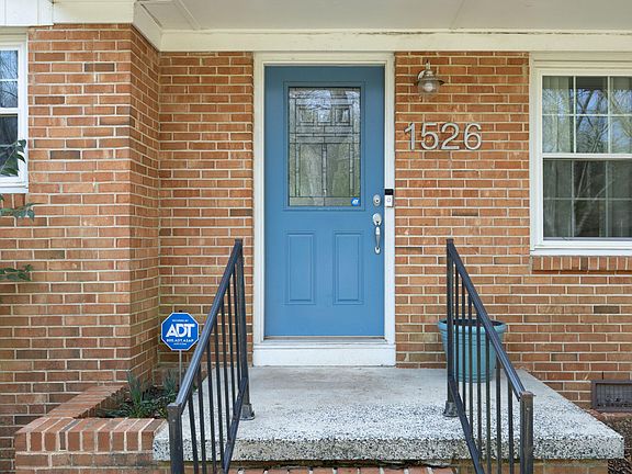 4th image of 1526 Euclid Rd