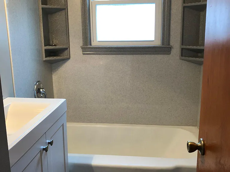 502 Isern St — Photo 5