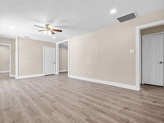 5th image of 6119 Beekman Rd