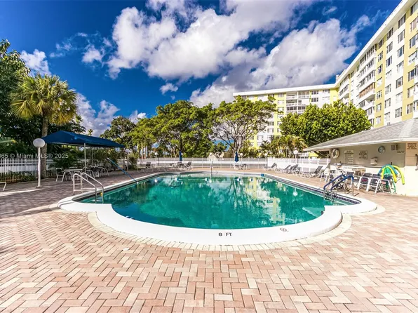 4350 Hillcrest Dr APT 812, Hollywood, FL 33021