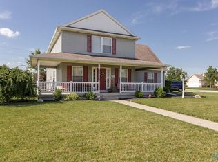 2202 Woods Hole Rd, Perrysburg, OH 43551