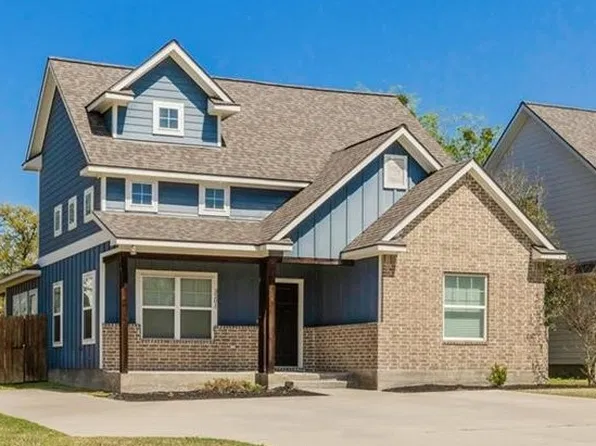 3201 Link St, Bryan, TX 77801