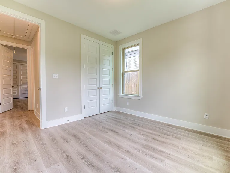 909 N Avalon St — Photo 13