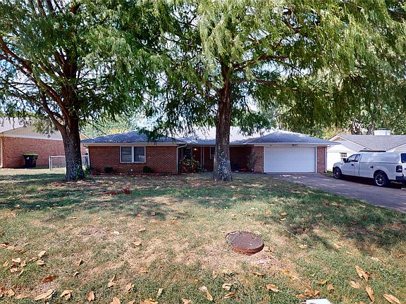 3rd image of 517 Webb Ave