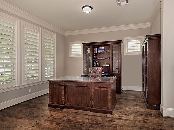 4th image of 207 Rockwell Park Blvd