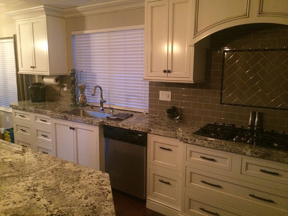 1st image of 52 Meridian Ct