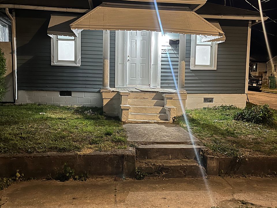 1st image of 324 Mistletoe St