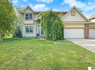 19605 Pierce St, Omaha, NE 68130