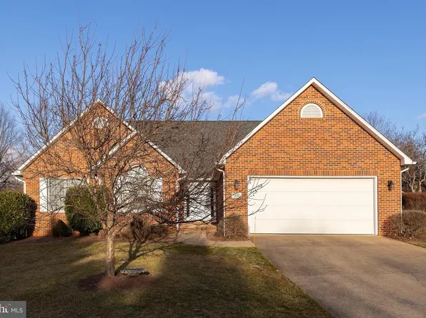 1412 Magruder Ct, Winchester, VA 22601