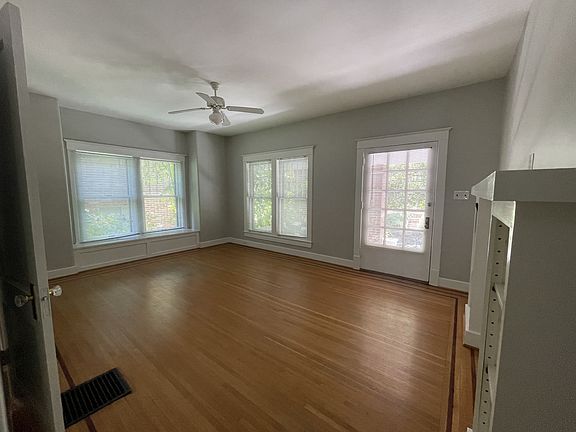 4th image of 2177 Baringer Ave