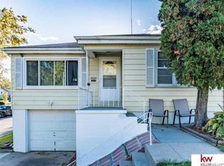 2824 S 40th St, Omaha, NE 68105