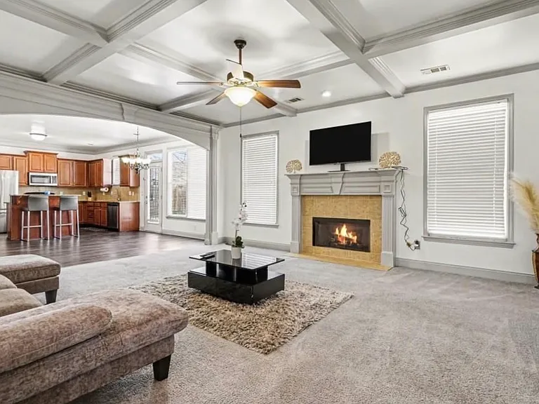 1638 Great Shoals Cir SW — Photo 6