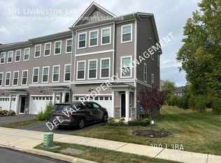 101 Livingston Ln, Exton, PA 19341