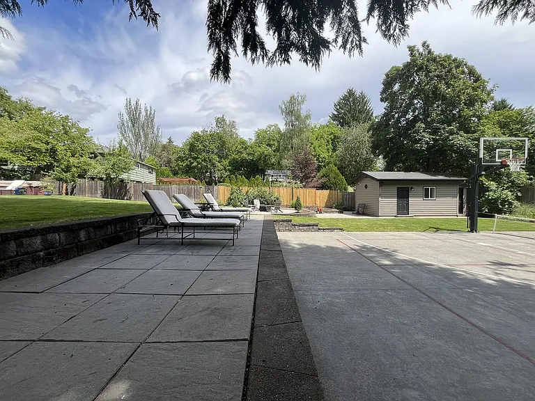 5106 SW Illinois St — Photo 29