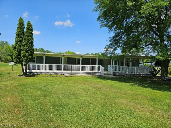 6651 Streeter Rd, Mantua, OH 44255