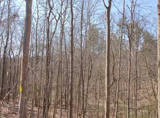 563 McClelland Rd, Finleyville, PA 15332