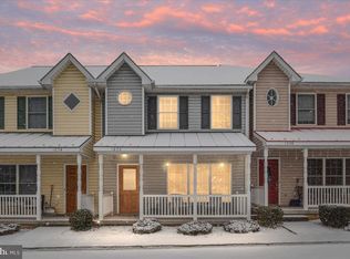 1036 Molly Pitcher Pl, Harrisonburg, VA 22802