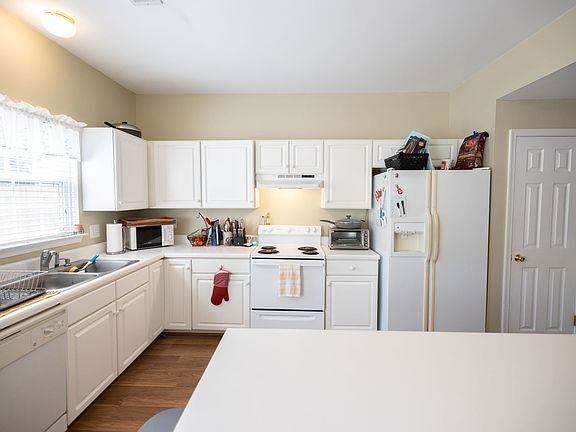 5th image of 9213 Stone Meadow Dr