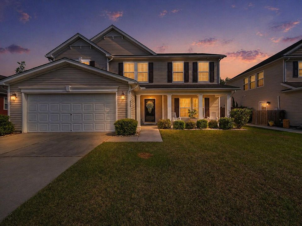 1st image of 414 Glenmore Dr