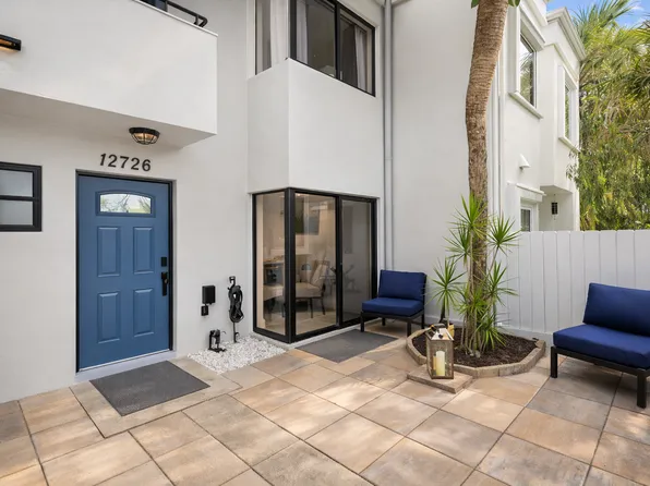 12726 Peconic Ct, Wellington, FL 33414