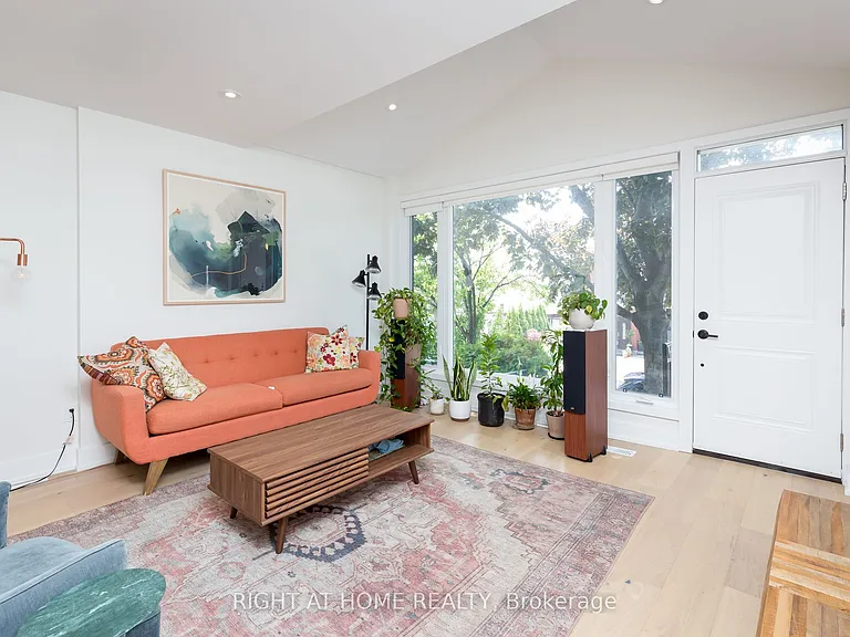 171 Gilbert Ave — Photo 5