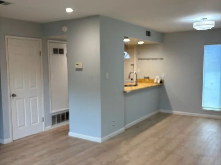 5420 Roundtree Ct #B — Photo 5