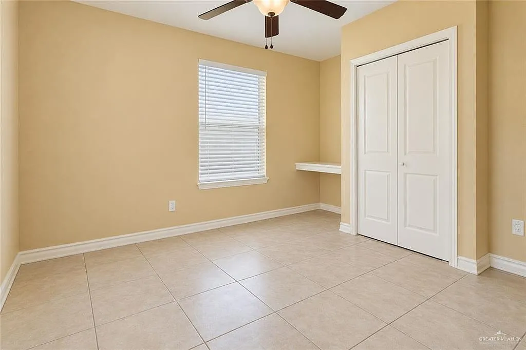 2112 W Western Dr — Photo 4