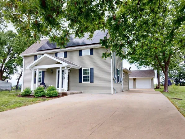 214 S Elm St, Concordia, MO 64020