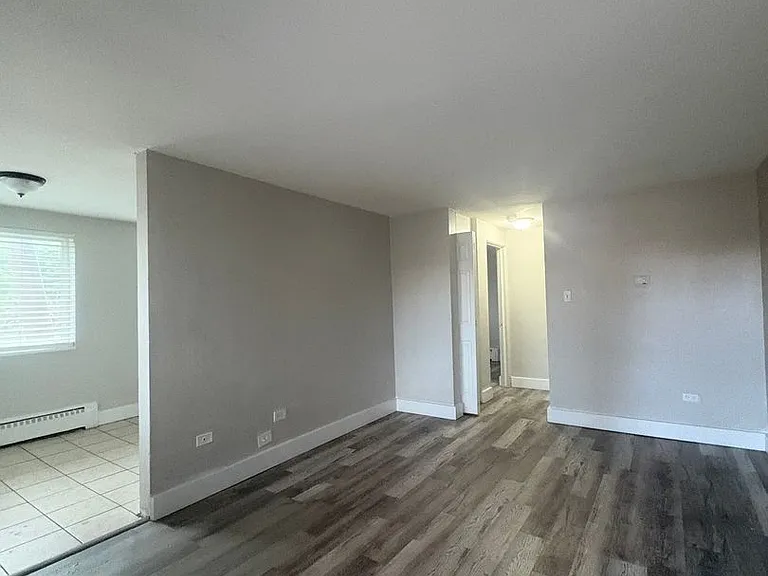 1475 Macon St — Photo 11