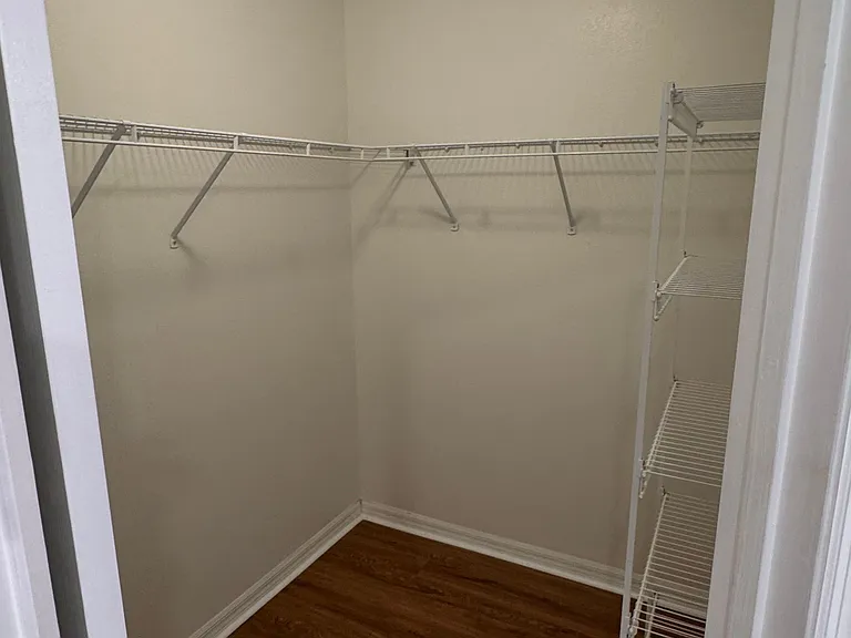 1823 Ashton Dr E — Photo 11