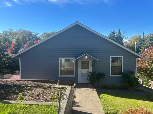 1803 Woburn St, Bellingham, WA 98229