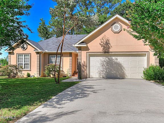2nd image of 4668 La Pointe