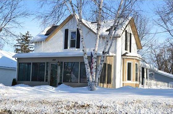2nd image of 220 5th Ave N