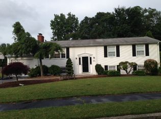 180 Burdick Dr, Cranston, RI 02920