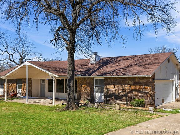 2nd image of 36335 Pinehill Rd