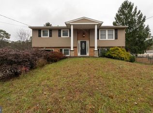 319 Seminole Trl, Browns Mills, NJ 08015
