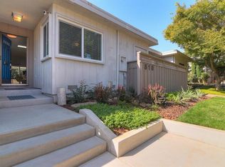 810 Commons Dr, Sacramento, CA 95825