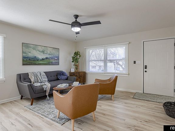 3rd image of 7546 Richmond Dr