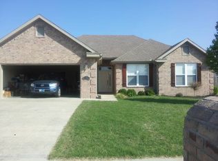 610 Grant Ave, Prairie Grove, AR 72753