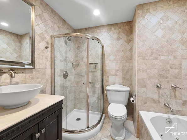 20-59 26th Street image 4 of 13