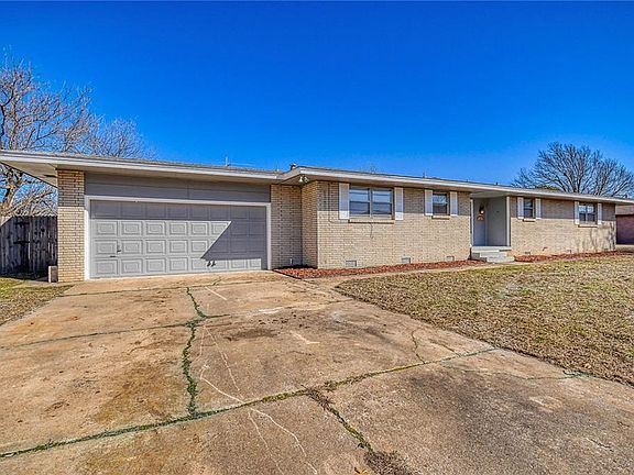3rd image of 501 Bell Fountaine Dr