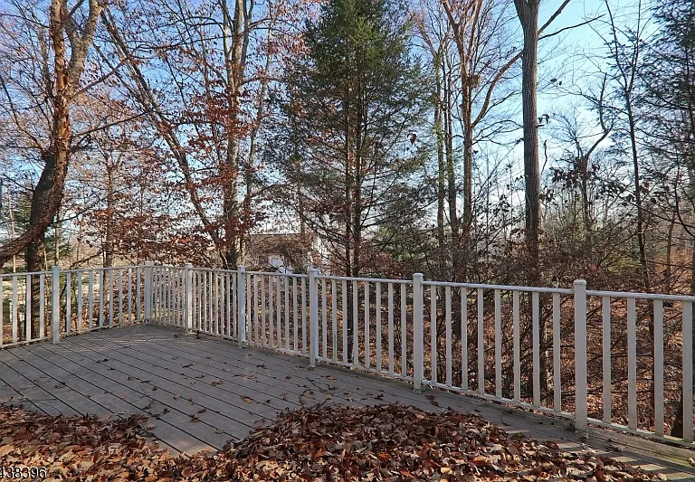 13 Minuteman Ct — Photo 22