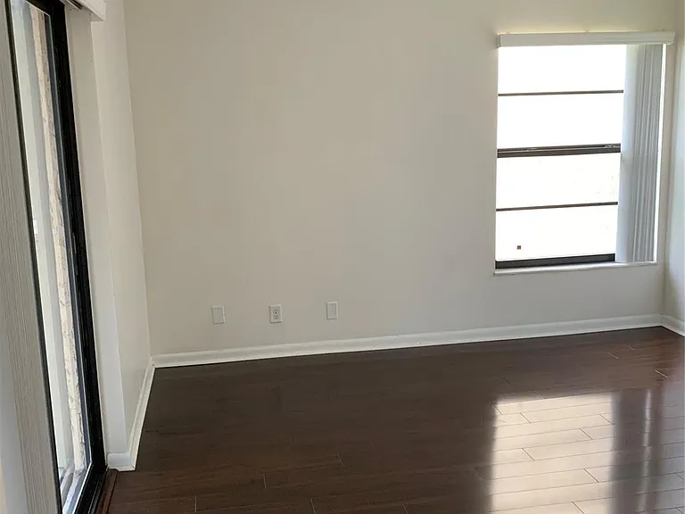 200 Jacaranda Country Club Dr #1B — Photo 8