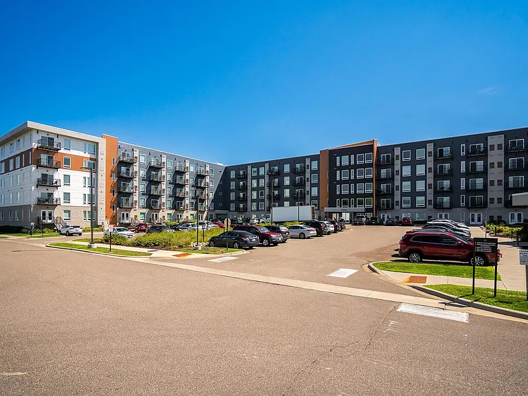 The Liberty Apartments and Townhomes — Photo 14