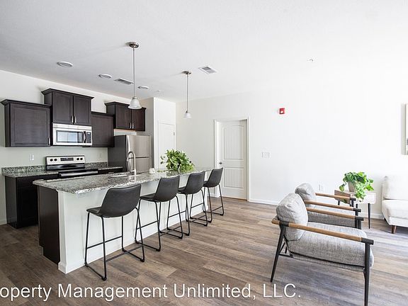 5th image of 421 W Market St #5104
